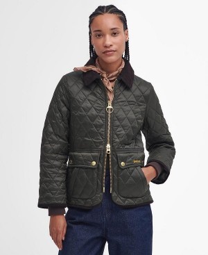 Barbour Beadnell Fitted Quilted Jacket Sort | BABO89351