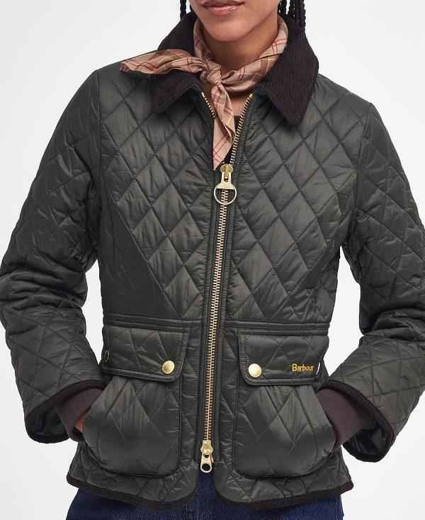 Barbour Beadnell Fitted Quilted Jacket Sort | BABO89351